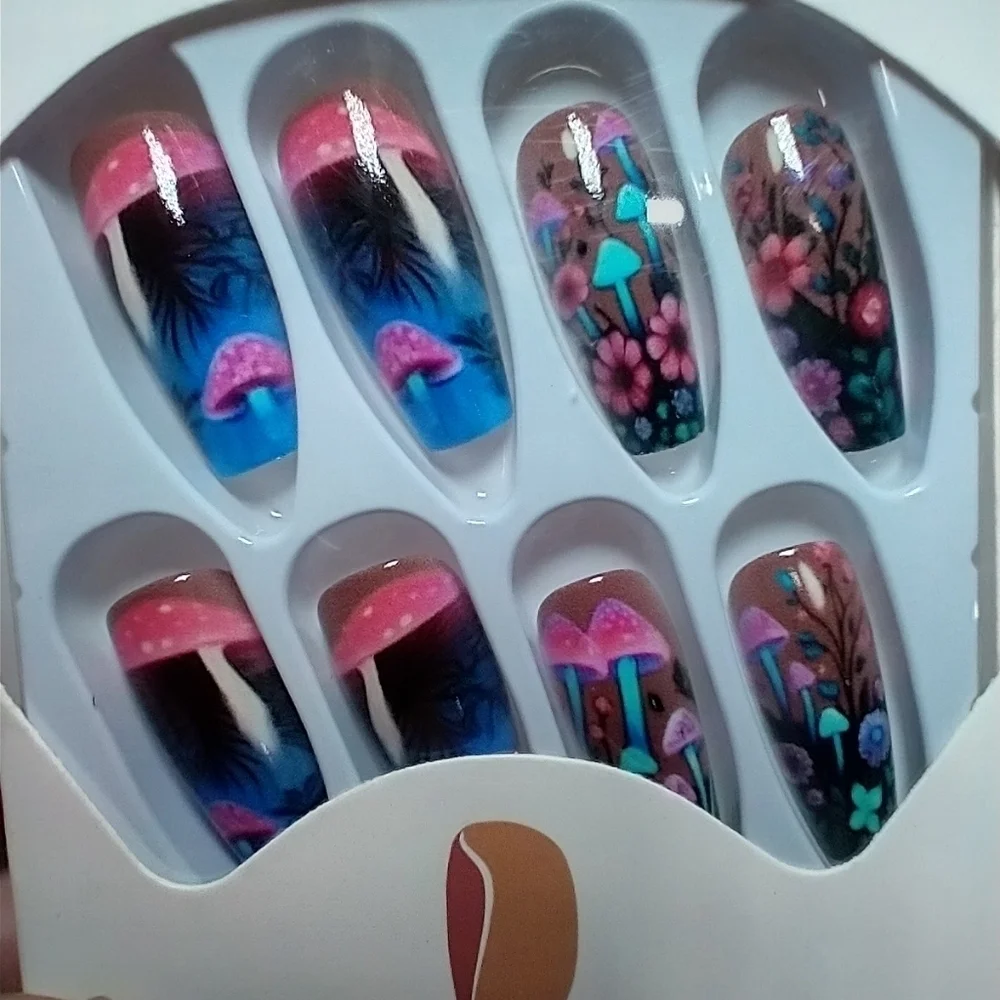 Press on nails blue pink mushrooms set